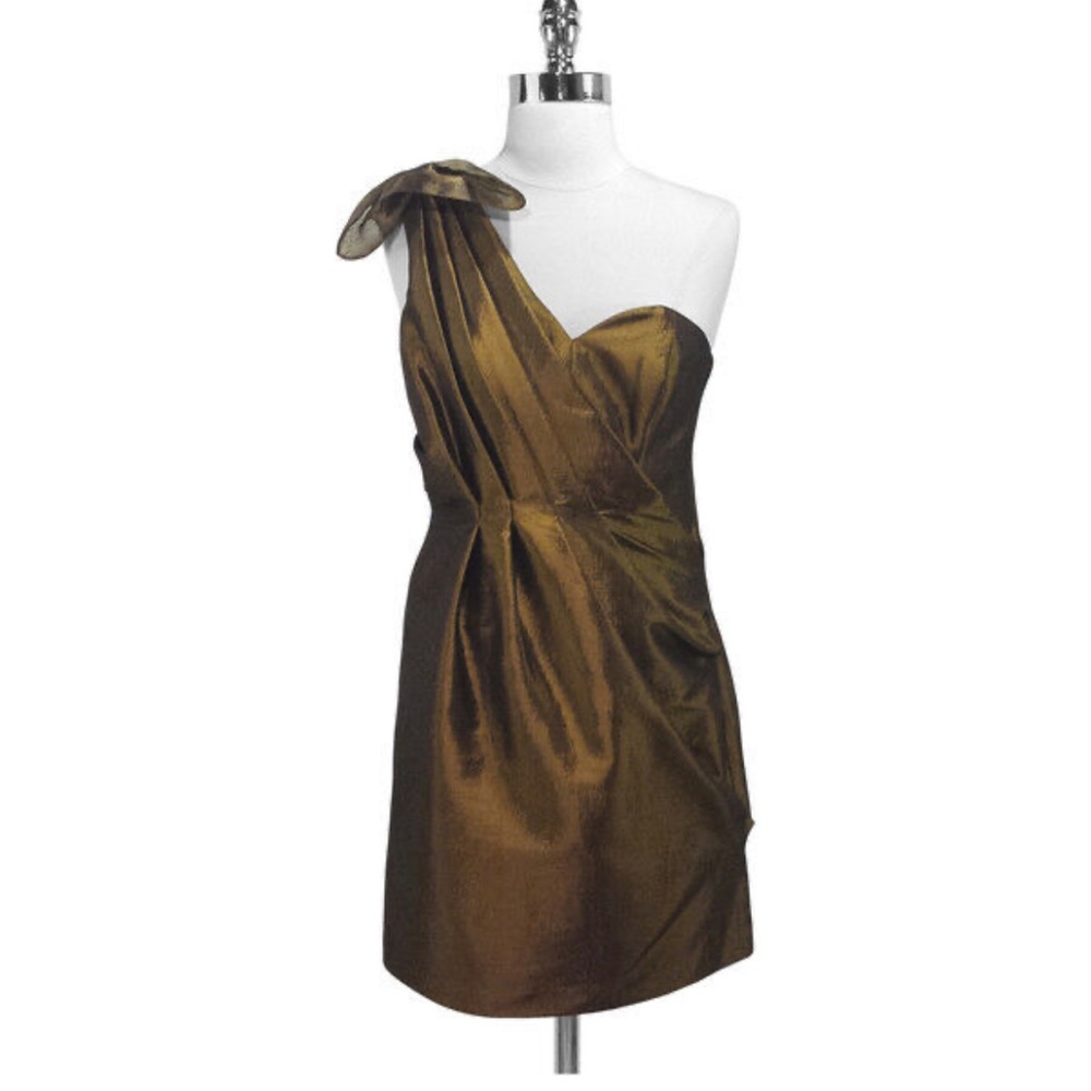 Ali Ro gold asymmetric dress 👗 size 2